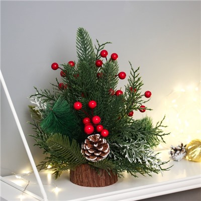 Новогодняя композиция на стол «Зимнее волшебство. Лесной фестиваль» пластик, шишки, ягоды, 30 см