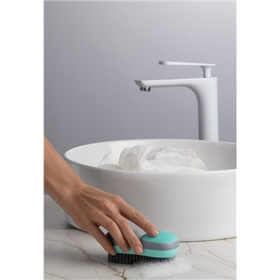 Универсальная щетка