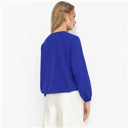 Блуза на завязках, В зоне внимания