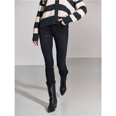 Skinny CONTE CON-671 Черные джинсы skinny с эффектом потертости и необработанным краем