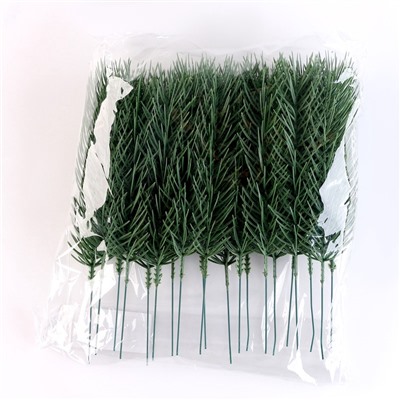 Ветка еловая зелёная, 22×4 см, набор 20 шт.