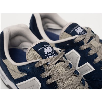 Кроссовки New Balance 1300