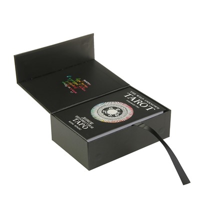 Книга «The Wild Unknown Tarot. Дикое Неизвестное Таро», 78 карт и руководство в подарочном футляре, Кранс К.