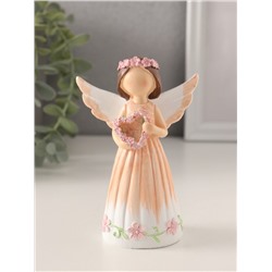 Фигурка полистоун «Девушка-ангел в персиковом платье, с венком-сердце», 8×4.5×12 см