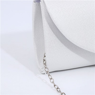 Сумка-клатч на магните, длинная цепь, цвет белый
