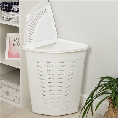 УЦЕНКА Корзина для белья с крышкой 45 л 38×38×56 см угловая, цвет белый