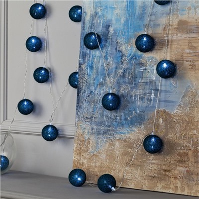 УЦЕНКА Гирлянда «Нить» 5 м с насадками «Клубки изумрудные» 6 см, IP20, 20 LED, 220 В, свечение белое