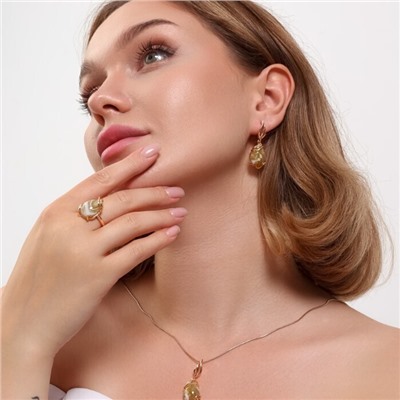 Комплект ювелирной бижутерии коллекция "Дубай" серьги, кулон и кольцо 17 р, покрытие позолота, вставка: искусственный камень желтого цвета, арт.314.805-17