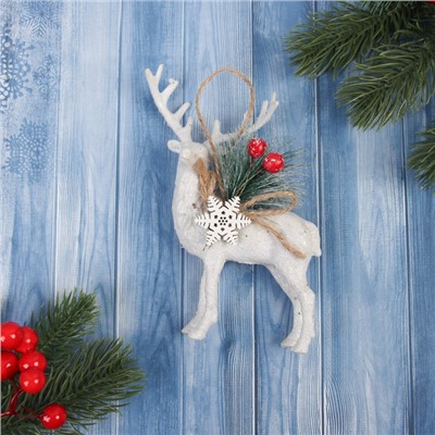 Ёлочная игрушка «Зимнее волшебство. Олень с декором» пластик, 14×8 см, белый