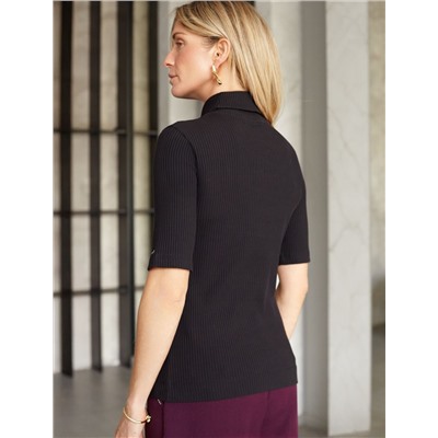 Водолазка из фактурного трикотажа в рубчик