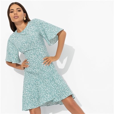 Платье приталенного силуэта, Жду комплиментов