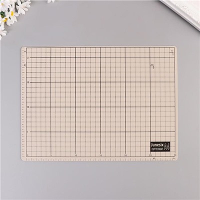 Резиновый мат двухсторонний для творчества А4, белый с чёрным, 22×30×0.3 см