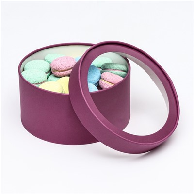 Подарочная коробка круглая Frilly сливовая, завальцованная с окном, 21×11 см