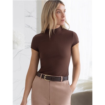 Футболка из фактурного трикотажа в рубчик