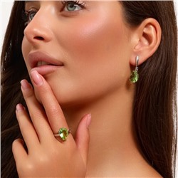Комплект ювелирная бижутерия серьги и кольцо 17 р, покрытие: посеребрение, вставка: фианит, цвет: зеленый, арт.313.074-17