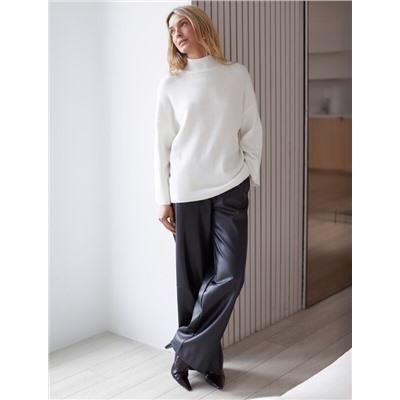 Свитер из пряжи с кашемиром