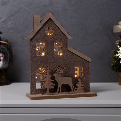 Фигура деревянная «Изба с оленями», 20×6×25 см, 5 LED, батарейки CR2032×1 (в комплекте), свечение теплое белое