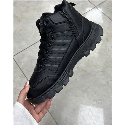 Кроссовки мужские V N