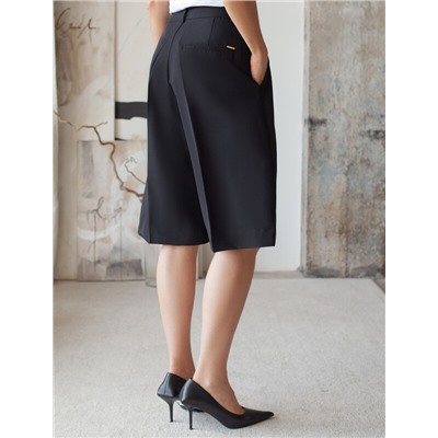 Шорты-бермуды  из эластичной поливискозы