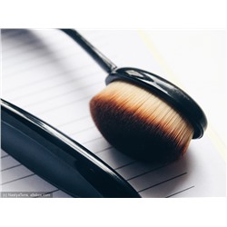 Кисть для нанесения тонального средства