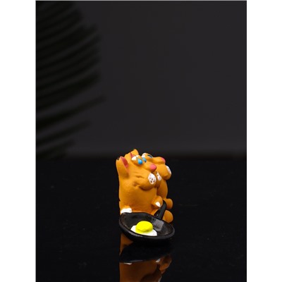 Фигурка полистоун «Два кота с яичницей», 3.2×7×2.6 см