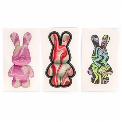 Алмазная мозаика на брелоке "Зайка"