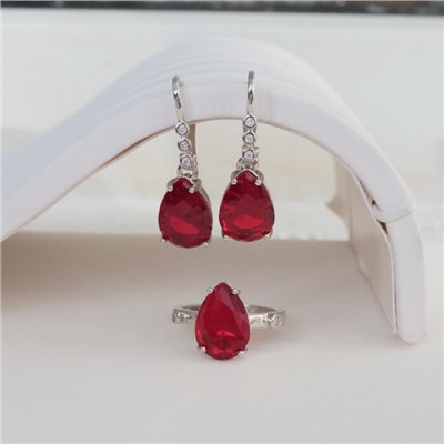 Комплект ювелирной бижутерии коллекция серьги и кольцо 19 р, покрытие: посеребрение, вставка: фианиты, цвет: красный, арт.213.801-19