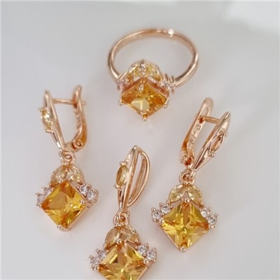 Комплект ювелирной бижутерии Дубайское золото, покрытие: позолота, серьги, кулон и кольцо 17 р, вставка: фианиты, цвет: желтый и прозрачный, арт.314.778-17