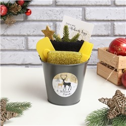 Набор новогодний подарочный Доляна «Олени» : полотенце 30×60, лопатка, кисть, губка