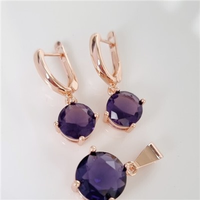 Комплект ювелирная бижутерия коллекция  "Дубай" серьги и кулон, покрытие: позолота, вставка: фианиты, цвет: фиолетовый, арт.215.435