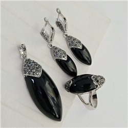 Комплект ювелирной бижутерии коллекция "Дубай" серьги, кулон и кольцо 19 р, покрытие посеребрение, вставка: пластик и марказиты, цвет: черный и графитовый, Уценка, арт.08.4034-19 (314.978-19)