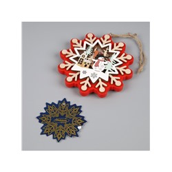 Ёлочная игрушка «Снежинка со снеговиком», 10×10 см, 1 LED, от батареек, свечение тёплое белое