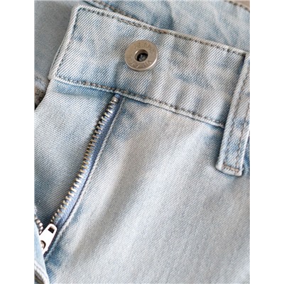 Укороченные джинсы c декоративной стиркой из эластичного плотного денима