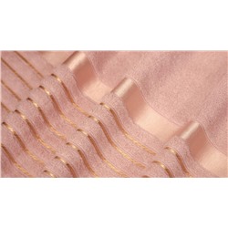 Комплект из шести полотенец.