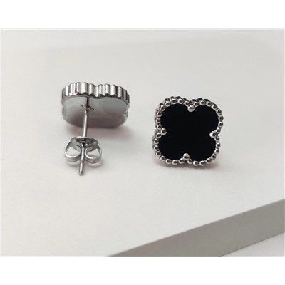 Серьги из стали