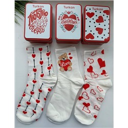 Подарочные женские носки в железной коробке