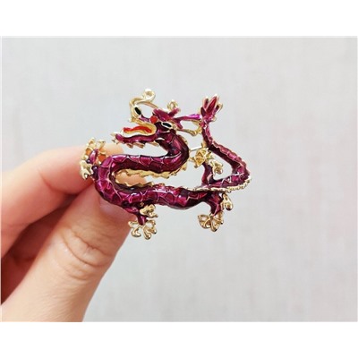 Брошь Золотого Дракона
