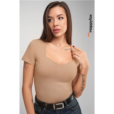 Женская футболка с глубоким вырезом Happyfox