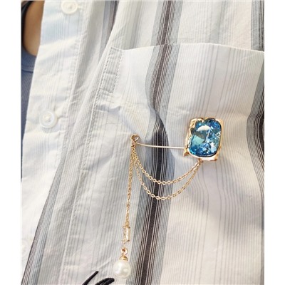 Брошь с кристаллами Swarovski