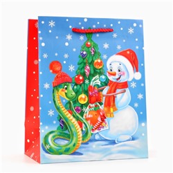 Пакет новогодний подарочный ламинированный «Змейка и снеговик», упаковка, 18×22.3×10 см
