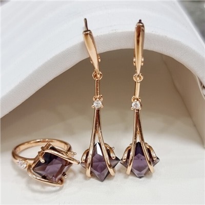 Комплект ювелирной бижутерии коллекция "Дубай" серьги и кольцо 19 р, покрытие позолота, вставка: стекло, цвет: фиолетовый, арт.414.180-19