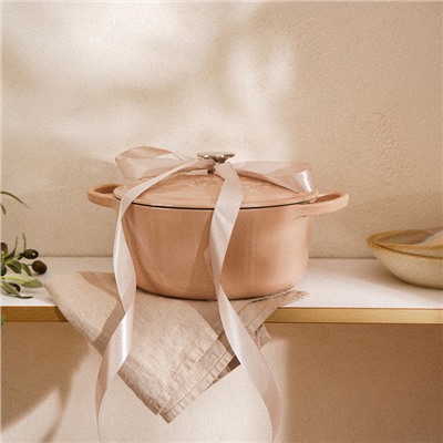 Кастрюля SL Home, d=24.5 см, h=11 см, с эмалированным покрытием, чугун, бежевая