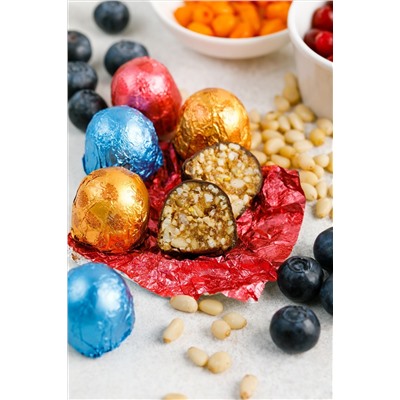 Кедровый грильяж Ассорти / клюква, черника, облепиха / шоу-бокс / 540 г / ТМ Сибирский кедр