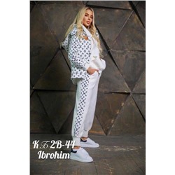 костюм тройка