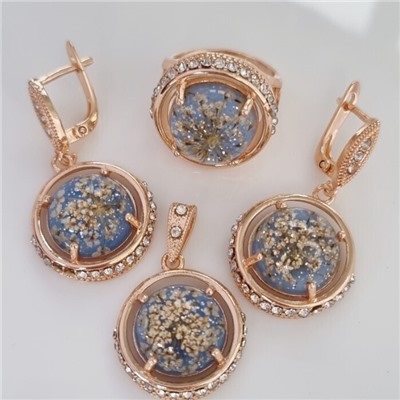 Крупный комплект ювелирной бижутерии коллекция "Дубай" серьги, кулон и кольцо 18 р, покрытие: позолота вставка: фианиты, искусственный камень, сухоцветы, цвет: прозрачный и голубой, арт.213.882-18