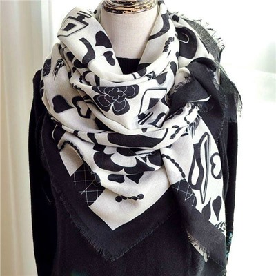 Платок #23052906