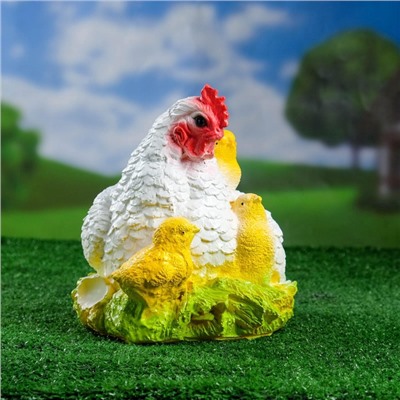 Садовая фигура из гипса «Курица наседка с цыплятами», 22×20×30 см