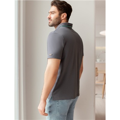 Футболка-поло из фактурного трикотажа