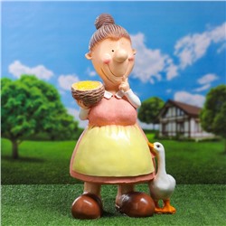 Садовая фигура из полистоуна «Бабушка с пшеницей», 60×24×30 см