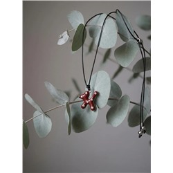 Кулон на шнурке